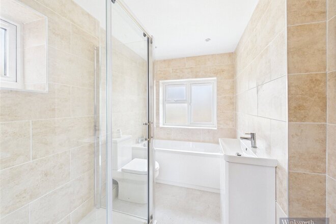 Villiers Road, Kingston upon Thames, KT1