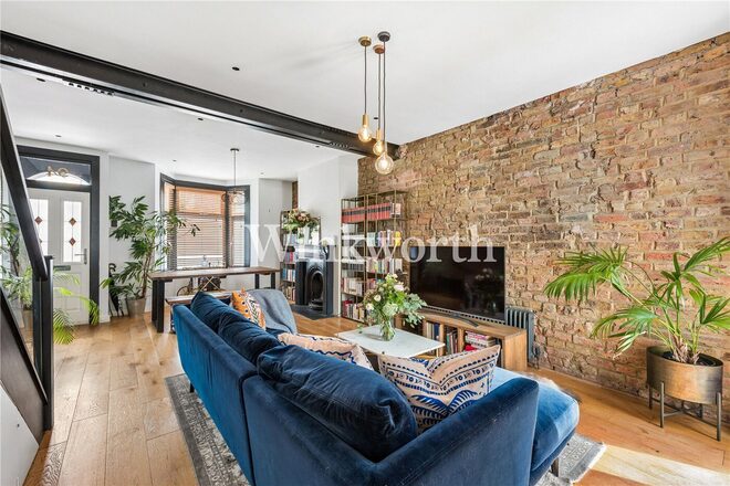 Roslyn Road, London, N15