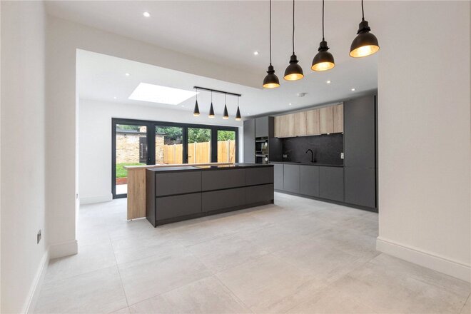 Moyser Road, London, SW16