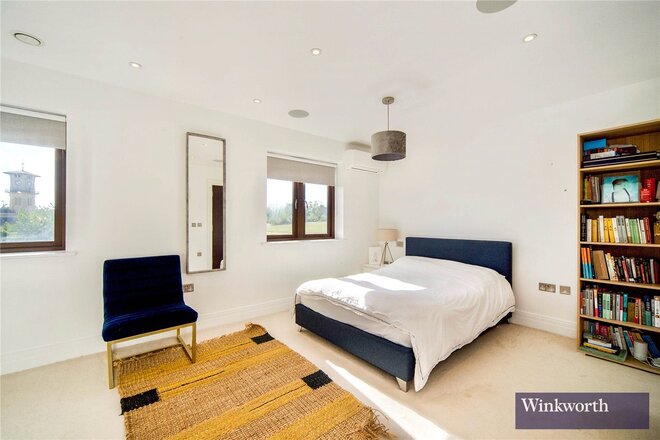 Duchess Crescent, Stanmore, HA7