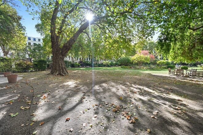 Cleveland Gardens, London, W2