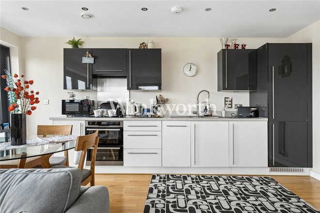Colman Parade, Enfield, EN1