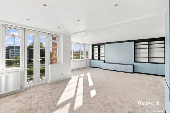 Charter Way, Finchley, N3