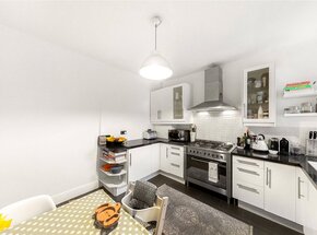 Oxford Gardens, Chiswick, W4