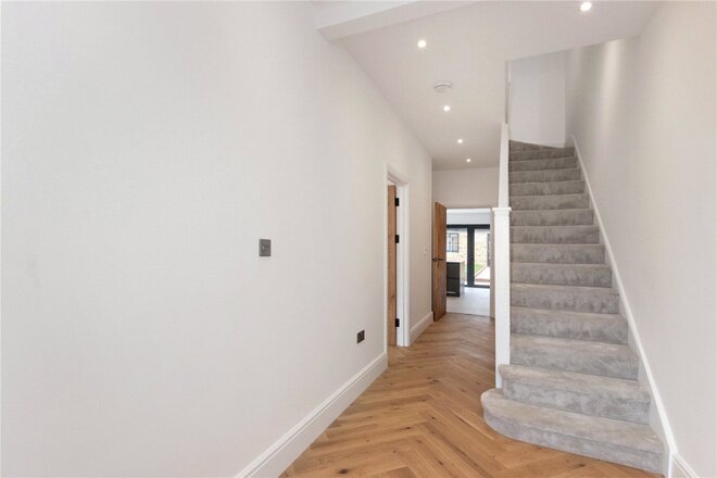 Moyser Road, London, SW16