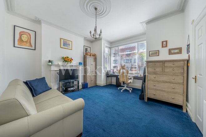 Portsdown Avenue, London, NW11