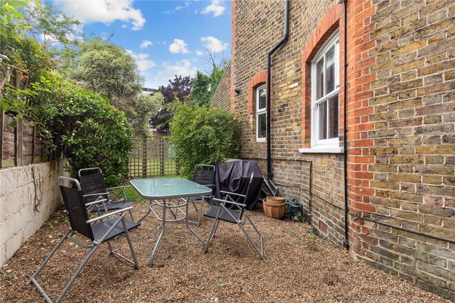Killieser Avenue, London, SW2