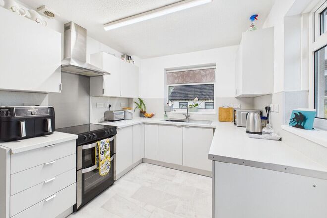 Nymet Avenue, Crediton, EX17