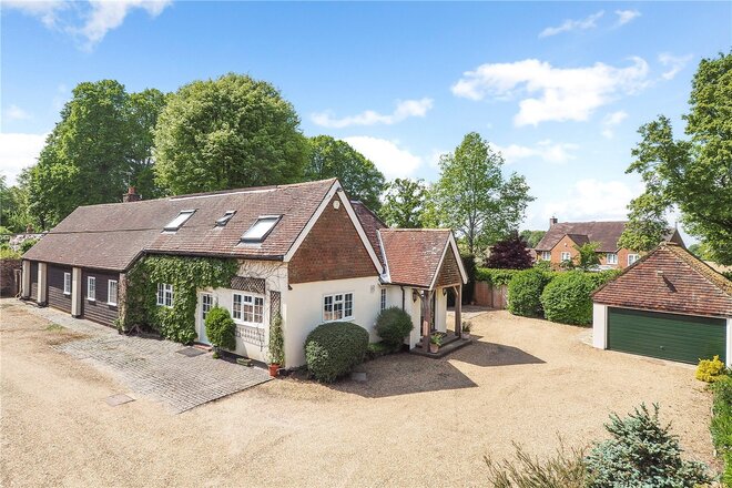 Stoner Hill Road, Petersfield, GU32