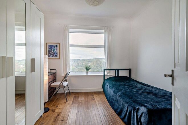 Warminster Road, Bath, BA2