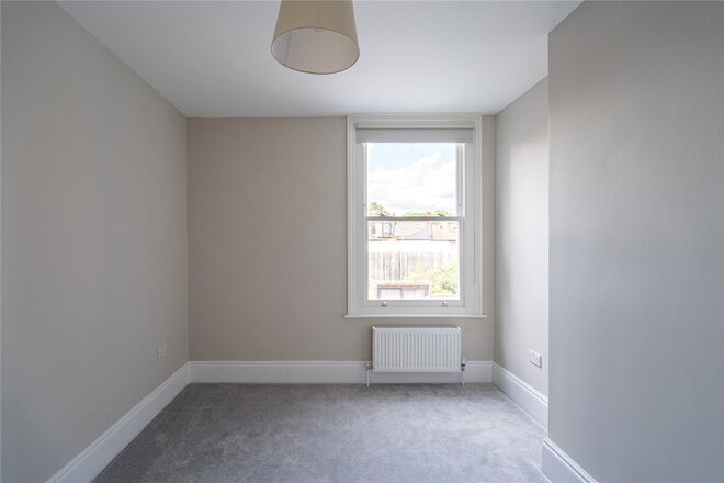 Hydethorpe Road, London, SW12