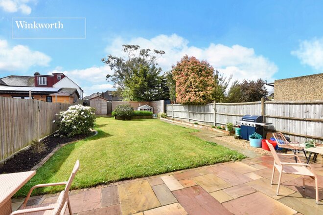 Newbury Gardens, Surrey, KT19