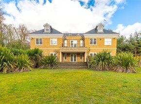 Callow Hill, Surrey, GU25