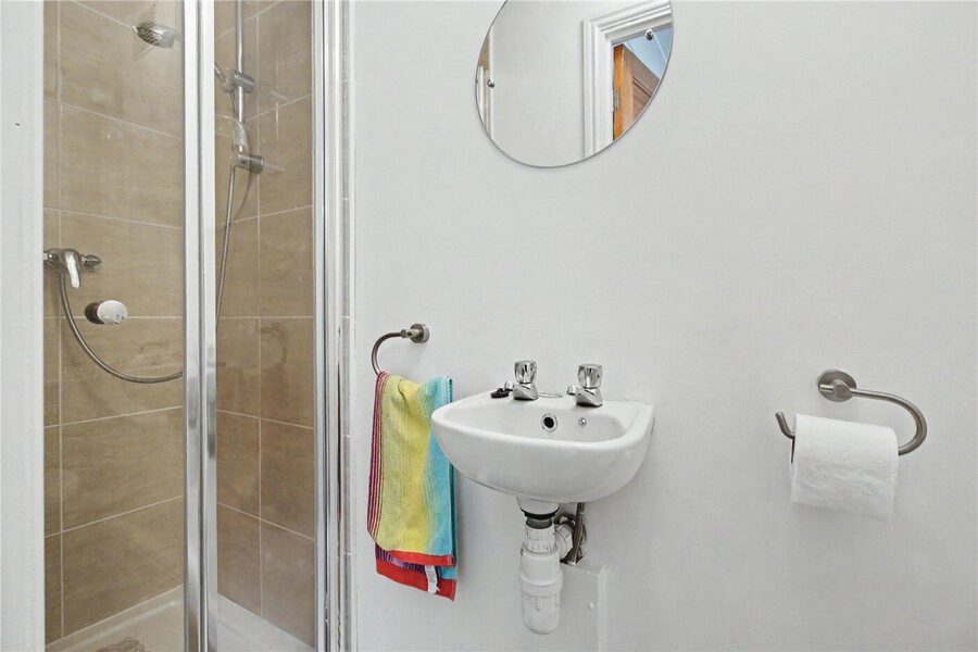 En Suite Bed 2
