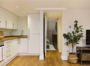 Mildenhall Road, London, E5