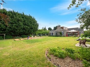Elton Road, Peterborough, PE8