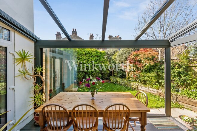 Woodside Gardens, London, N17