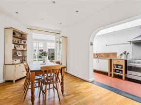 Rathcoole Avenue, London, N8
