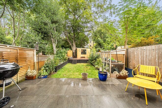 Pleydell Avenue, London, SE19