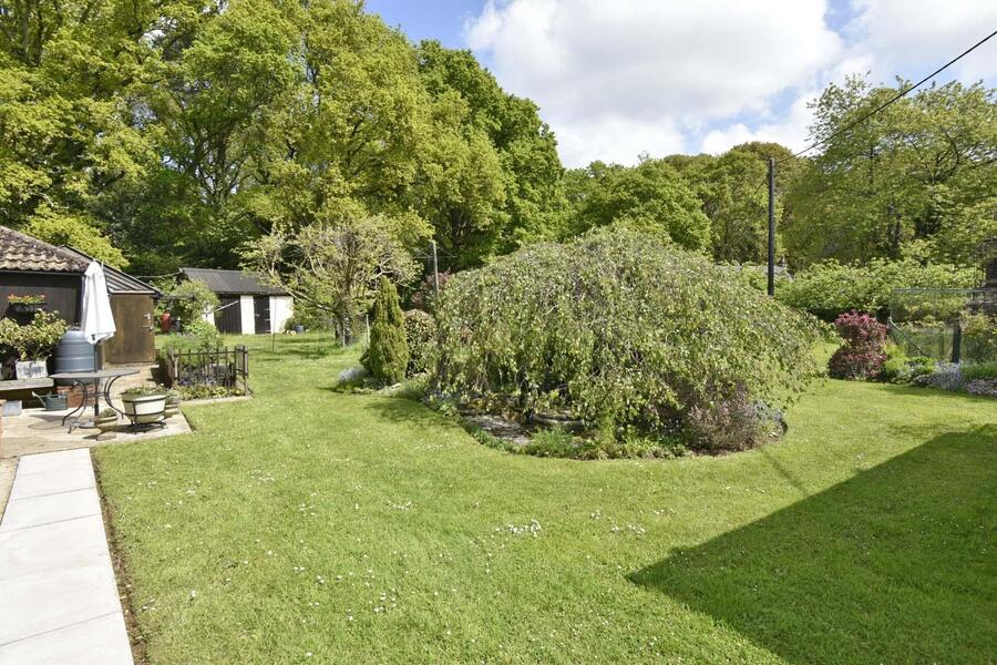 A GARDEN 1 NEW.JPG
