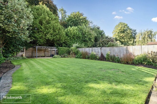 Wallis Road, Hampshire, RG21
