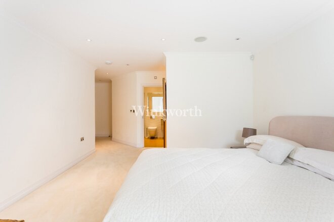 Bayview House, Enfield, EN2
