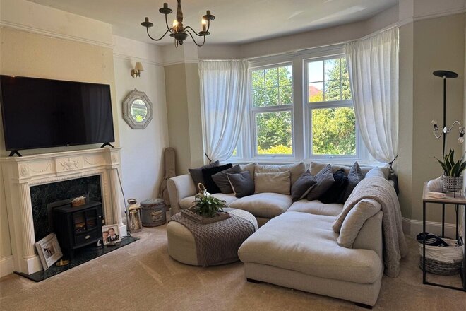 Kings Crescent, Poole, BH14