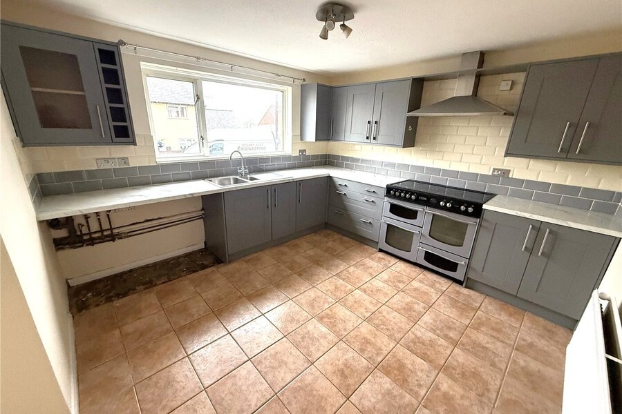 Kitchen/Dining Area