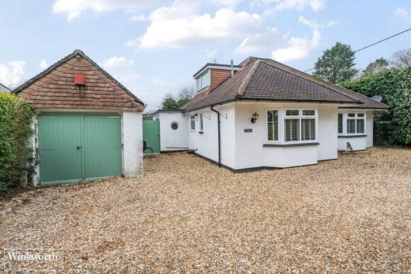 Wildmoor Lane, Hook, RG27