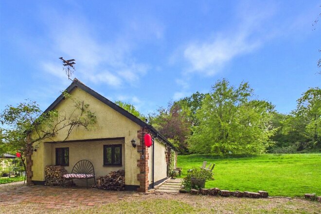 Barton Cottage, Exeter, EX2