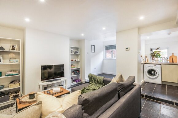 Garratt Lane, London, SW17