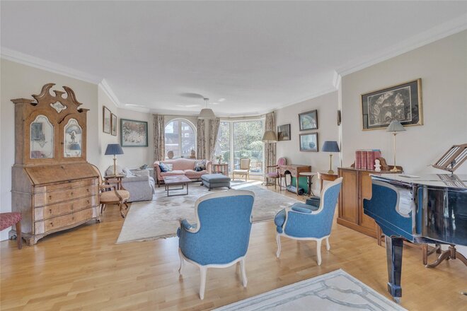 St Edmunds Terrace, London, NW8