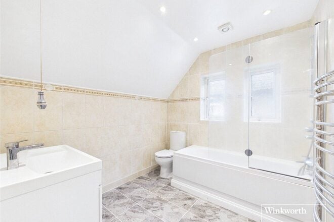 Sturgess Avenue, London, NW4