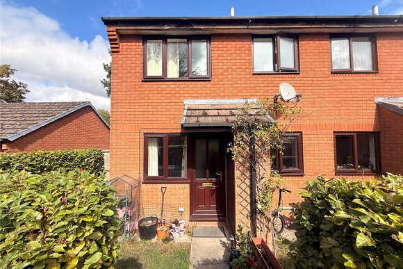 Hayter Gardens, Romsey, SO51