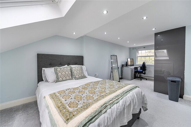 Rectory Square, London, E1