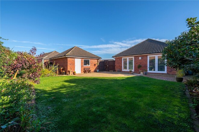 Pegasus Grove, Bourne, PE10