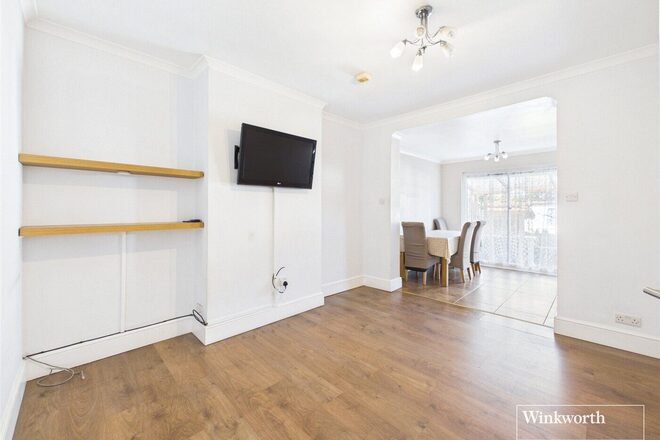 Princes Avenue, London, NW9