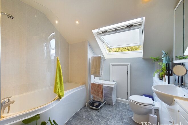 Cumberland Road, London, W3