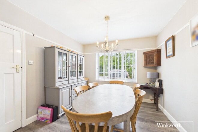 Oaken Grove, Berkshire, RG14