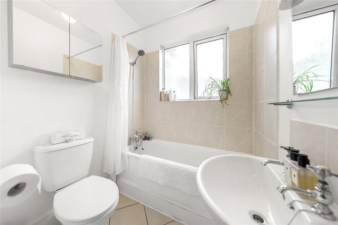Oxford Gardens, Chiswick, W4