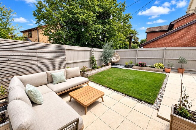 Beech Avenue, Lincolnshire, PE10