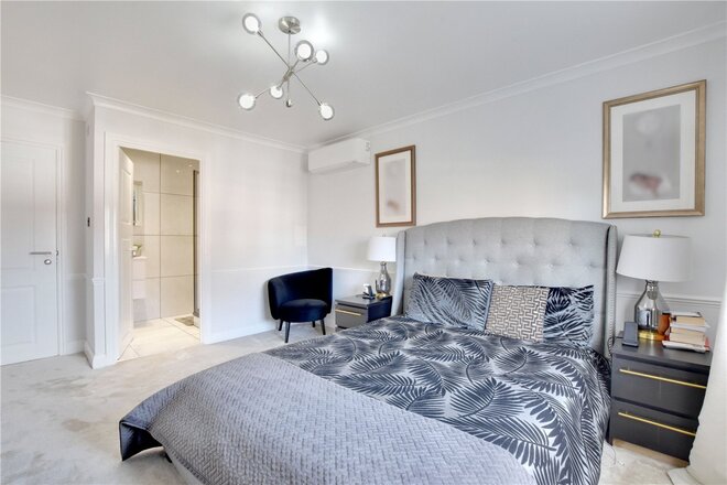 Crosier Close, Blackheath, SE3