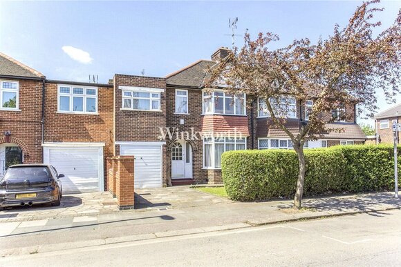 The Vale, London, NW11