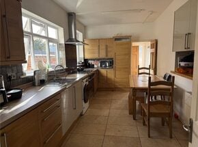 Lutterworth Road, Northamptonshire, NN1