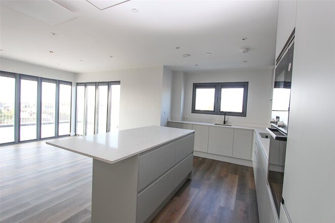 London Road, Benfleet, SS7