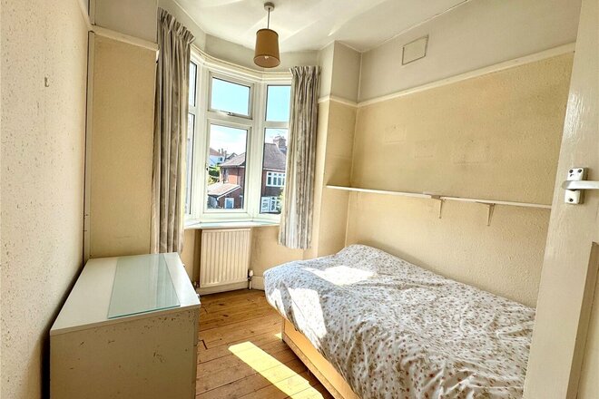 Queensberry Road, Wiltshire, SP1