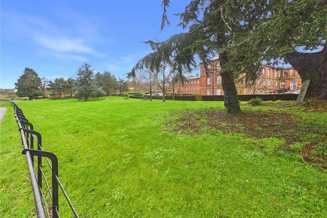 Devington Park, Exeter, EX6