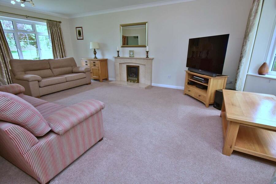 A LOUNGE 1.JPG