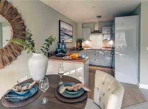 Westpole Avenue, Oakwood, EN4