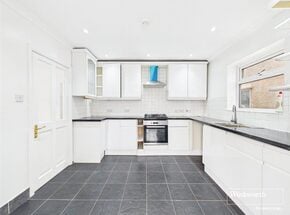 Sturgess Avenue, London, NW4
